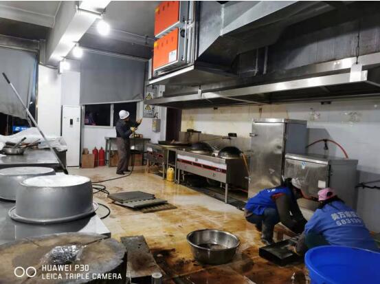 2021年1月17日重庆市万州区东北高速油烟机清洗服务，由重庆万州美万家保洁服务有限公司承接，并圆满完成任务，且得到甲方一致好评。