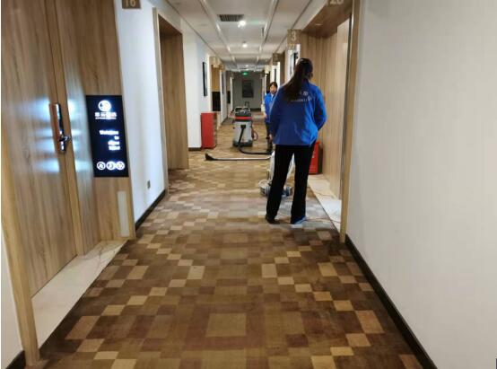 2021年11月11日重庆市万州区思云酒店地毯清洗服务，由重庆美万家保洁服务有限公司万州分公司承接，并圆满完成任务，且得到甲方一致好评。